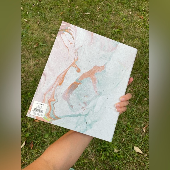 Binder - Picture 2 of 10